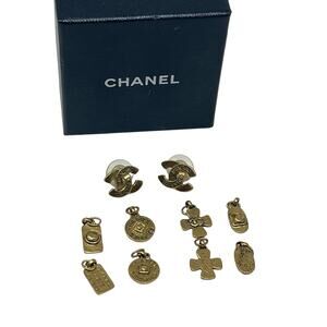 CHANEL Vintage AUTH Earrings Coco CC Logo GP Gold 4 pairs Charm Cross Swing